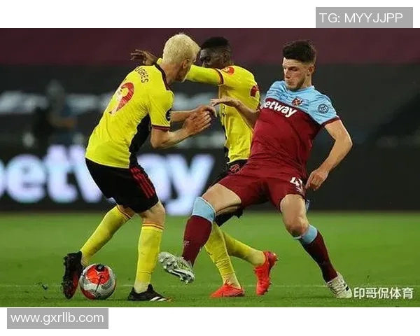 圣马丁与圣菲联合的精彩对决分析与赛季前景展望